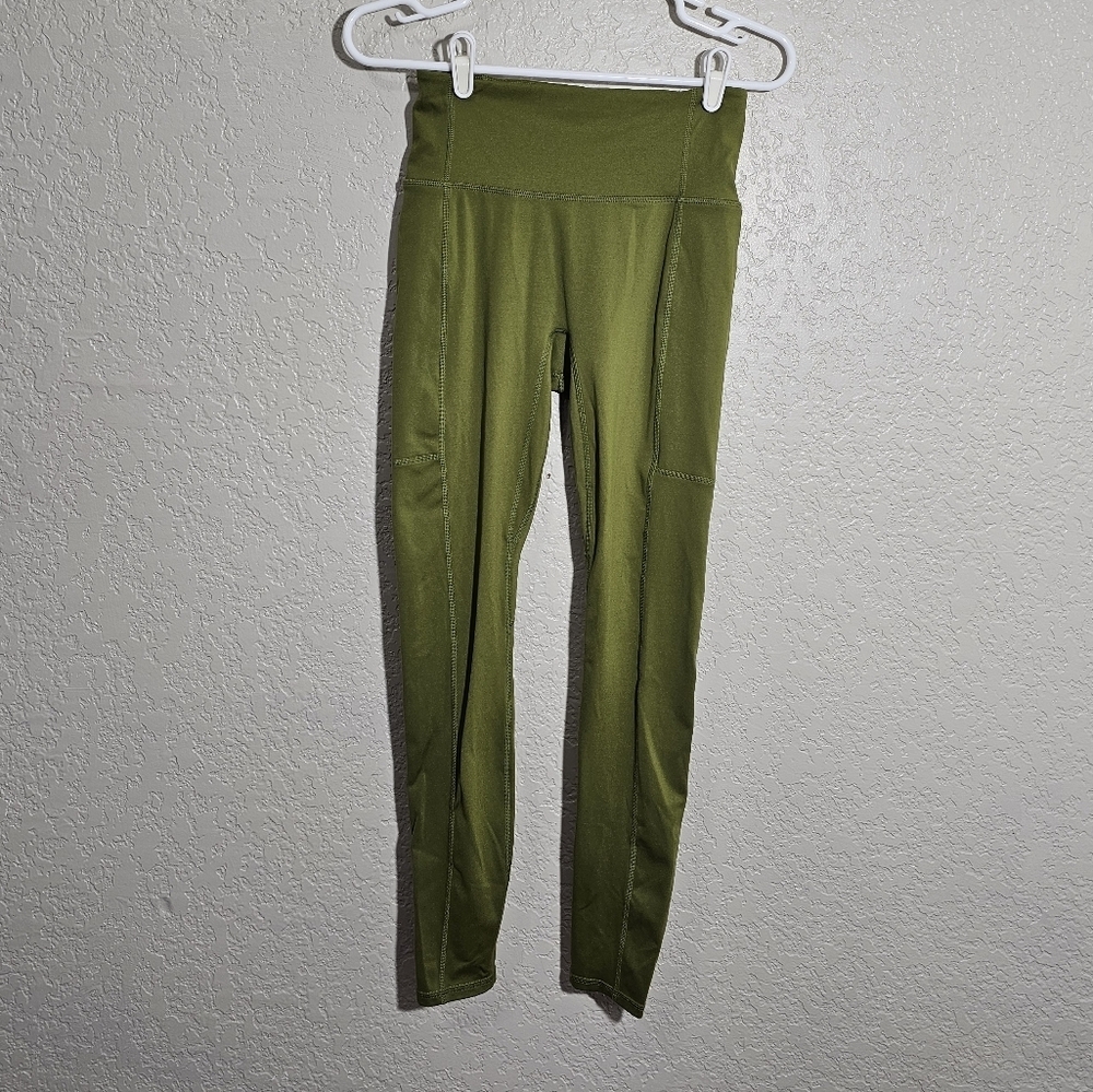 Fabletics Motion 365 Solid Green Leggings